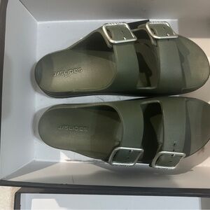 J/SLIDES olive Green Buckle Slides BRAND NEW with box